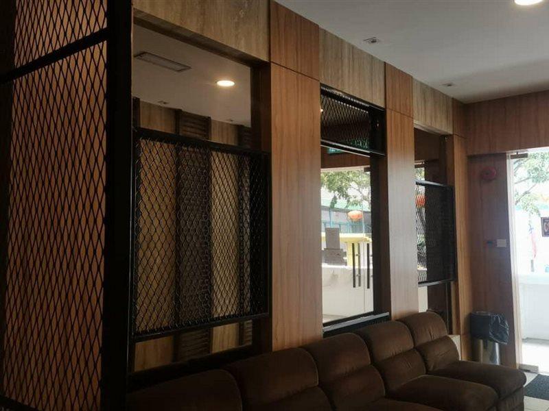 Hotel Holiday Kota Kinabalu Exterior foto