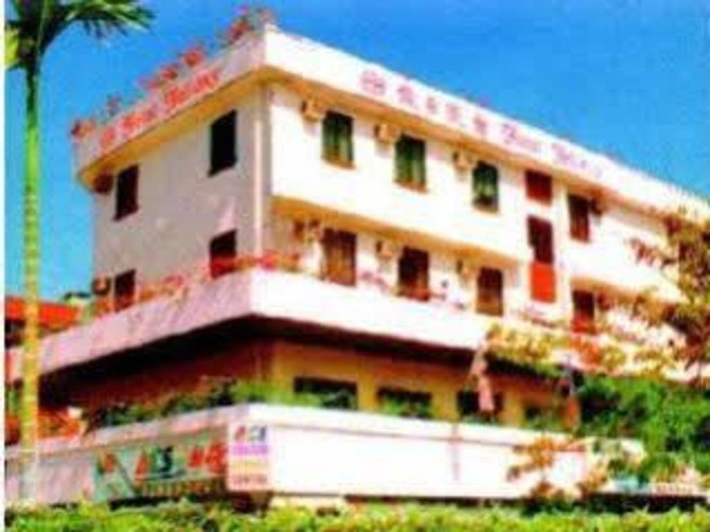 Hotel Holiday Kota Kinabalu Exterior foto