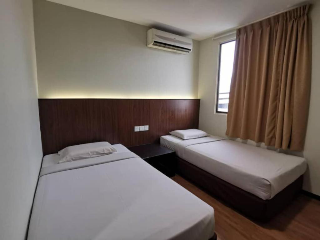 Hotel Holiday Kota Kinabalu Exterior foto